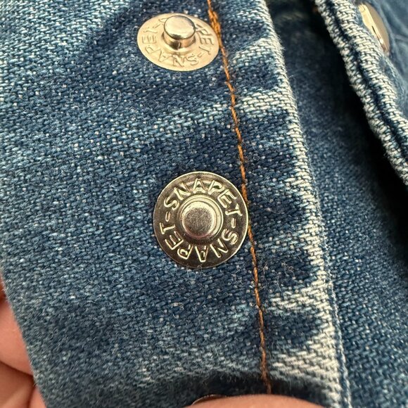 Vintage Carhartt Denim Shirt MensL Blue Western Workwear Pearl Snap Flap Pocket - Picture 7 of 12